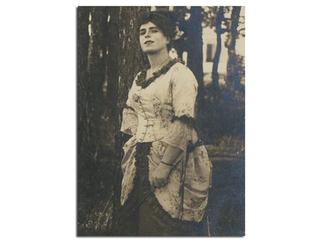 Laiendarstellerin der Theatergruppe