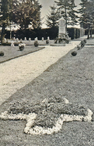 Obelisk im Kriegerfriedhof