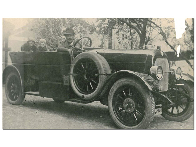 Erster Autobesitzer