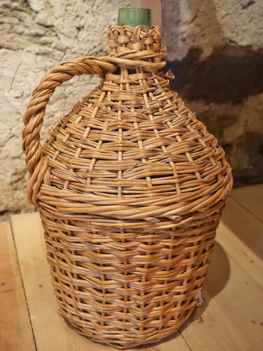 Korbflasche
