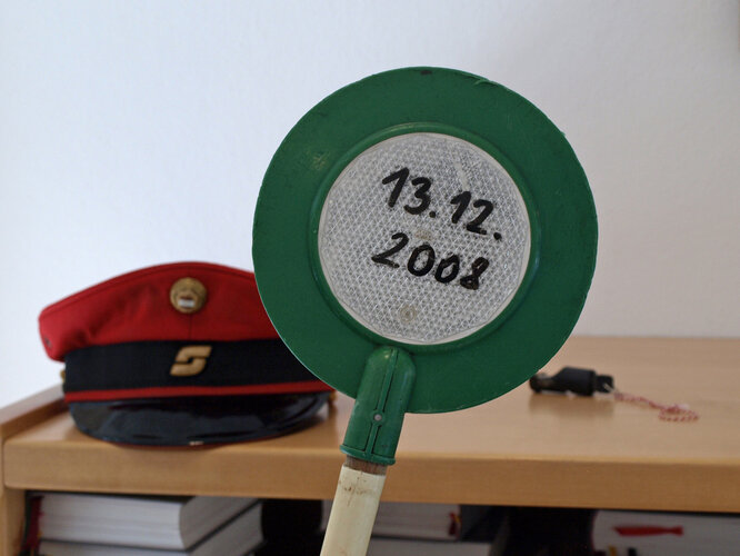 Kappe, Signalkelle und Pfeiferl