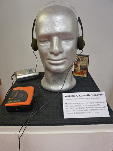 Walkman, Kassetten-Rekorder 