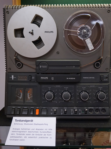 Tonband-Gerät