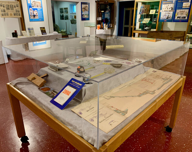 Vitrinenansicht "Give aways"