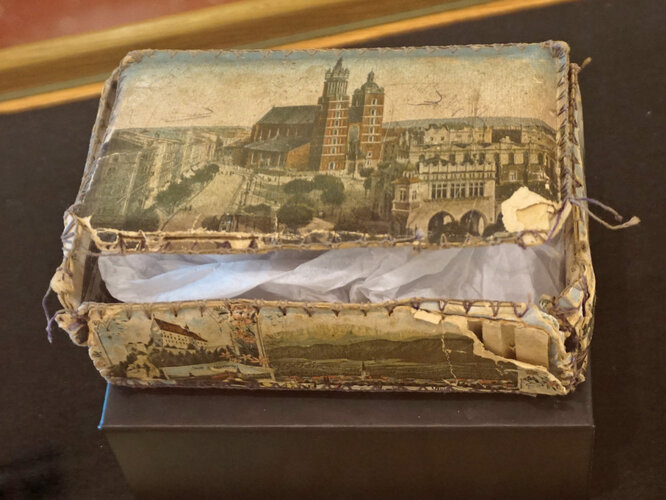 Schachtel aus Ansichtskarten