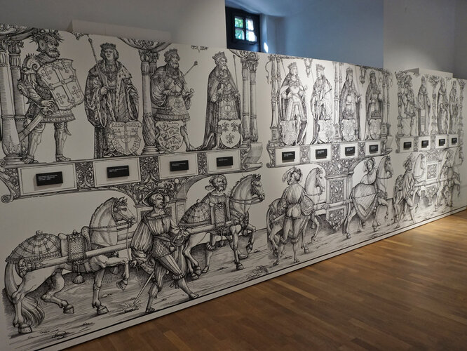 Blick in die Ausstellung: Könige und Herrscher