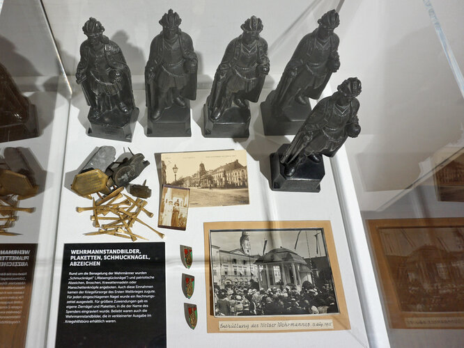 Wehrmannsstandbilder, Plaketten, Schmucknagel, Abzeichen