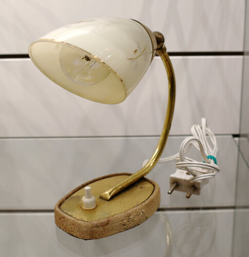Nachttischlampe