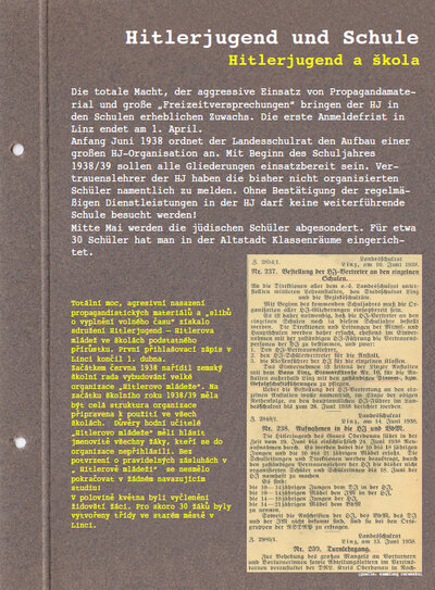 Ausstellungstafel: Hitlerjugend und Schule