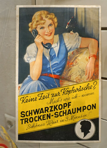 Parfumerie und Drogerie | © Foto: Verbund OÖ. Museen