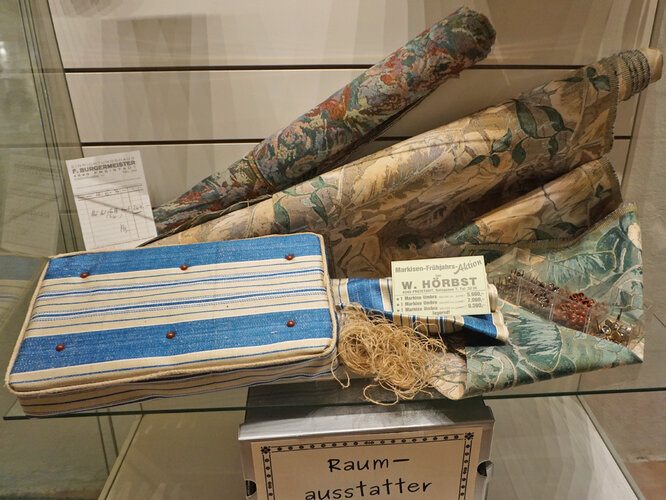 Raumausstatter und Möbelhandel | © Foto: Verbund OÖ. Museen