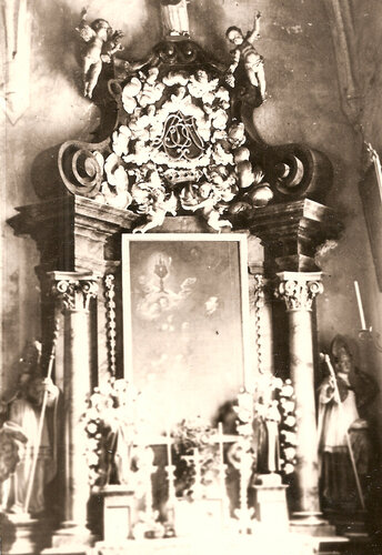 Seitenaltar / Boční oltář