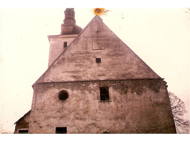 Kirchenruine / Zničený kostel