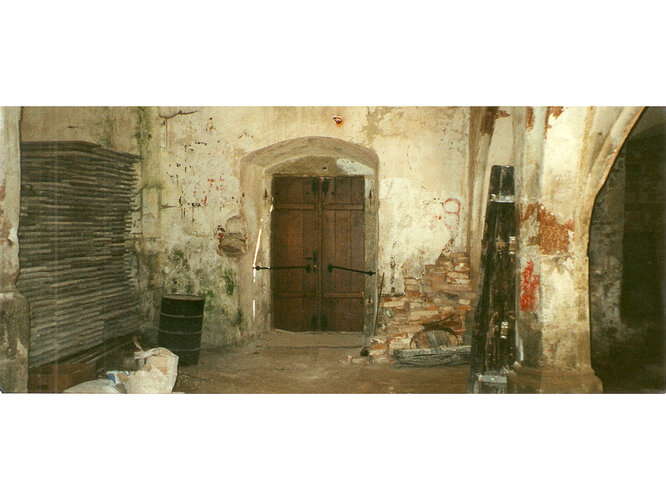 Kirchenruine / Zničený kostel