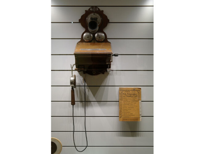 Telefonwandapparat | © Mühlviertler Schlossmuseum, Foto: Verbund Oö. Museen