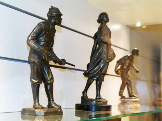Preise mit Sport- und Freizeitmotiven | © Foto: Verbund Oö. Museen