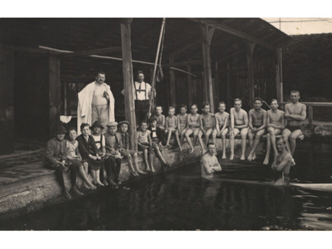 Kinder im Freistädter Schwimmbad | © Mühlviertler Schlossmuseum