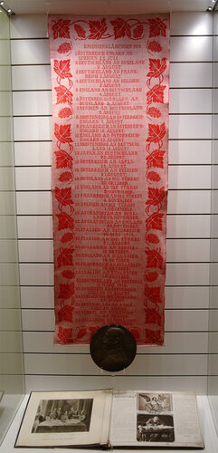 Kriegserklärungen - Ausstellungsansicht