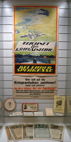 Kriegsanleihen - Ausstellungsansicht