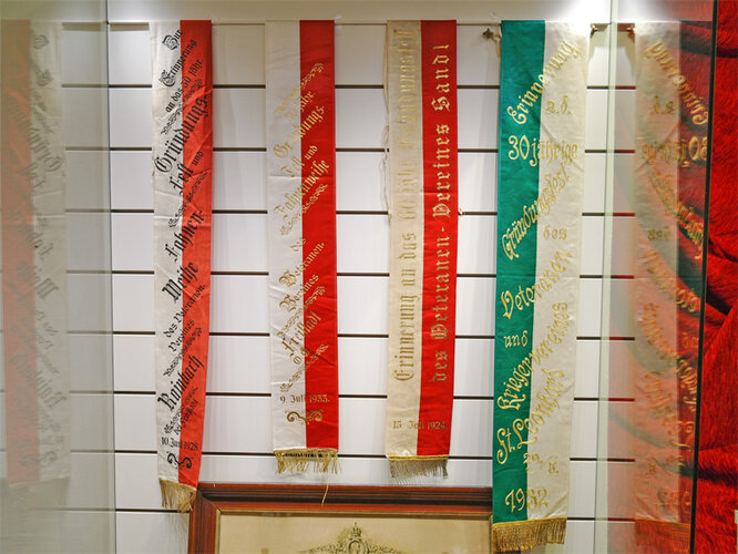Fahnenbänder  | © Foto: Verbund Oö. Museen