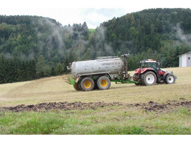 Jauche ausbringen