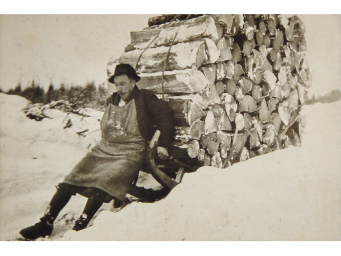 Holztransport zum Sammelplatz