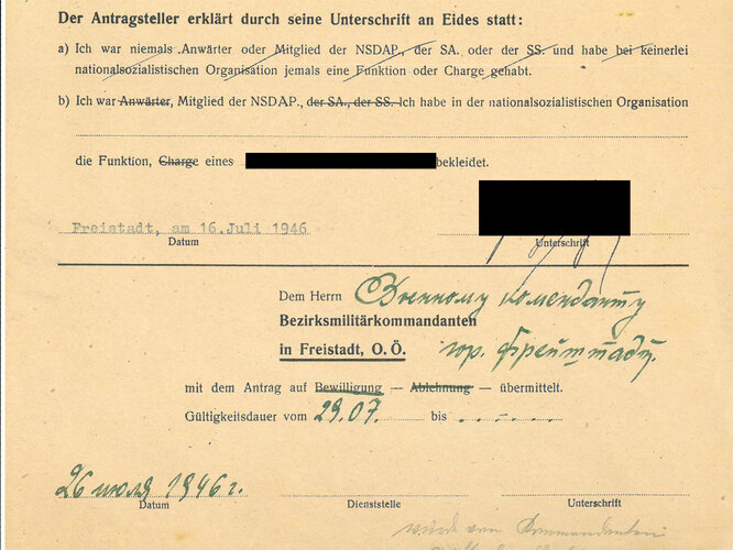 Entnazifizierungsfragebogen