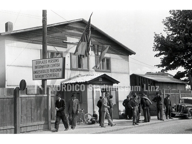 Displaced Persons Information Center