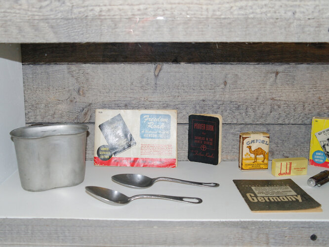 Vitrinenansicht "Die Amerikanischen Truppen"