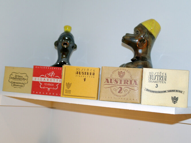 Detailansicht Vitrine "Zweitwährungen"