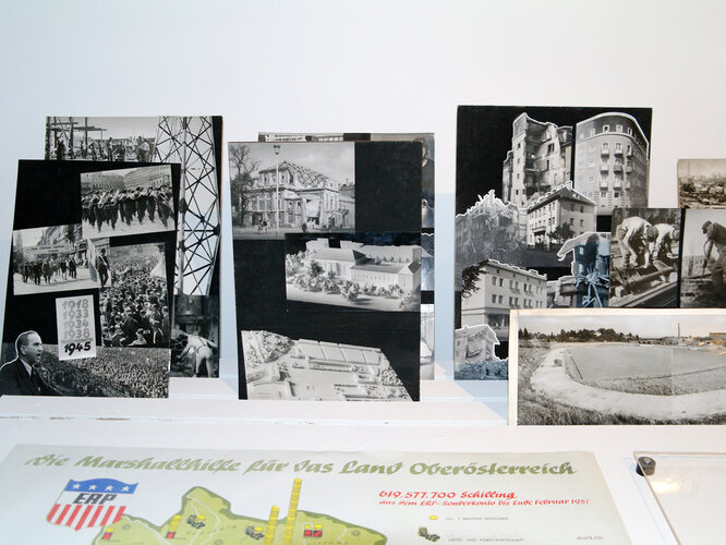 Entwurf der Broschüre LINZ BAUT AUF