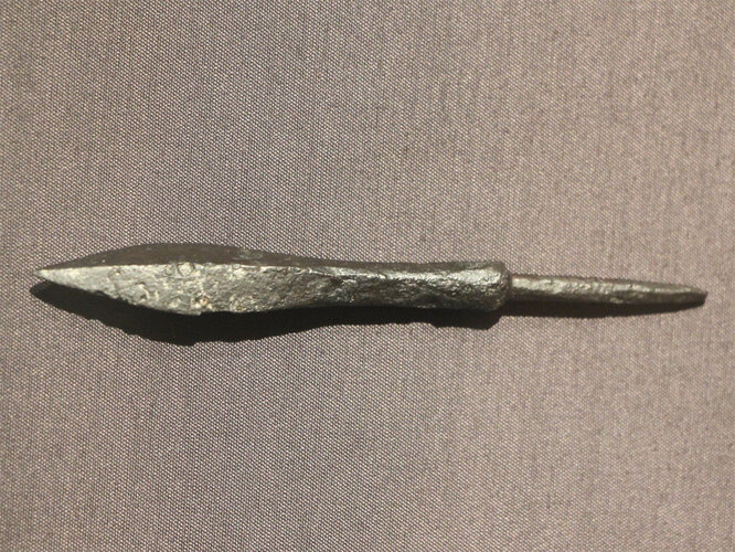 Geschoßspitze mit Dorn | © Green Belt Center