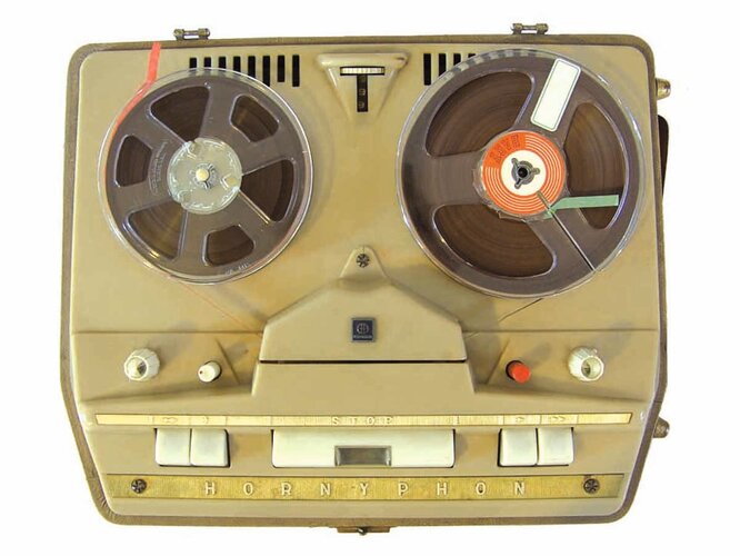 Koffermagnetophon | © Stadtmuseen Wels