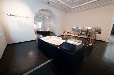 07 hitlerbauten in linz 155 1