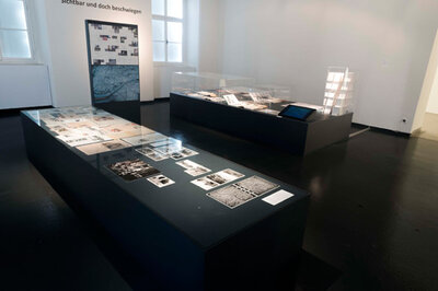 Ausstellungsansicht "Hitlerbauten" in Linz: Sichtbar und doch beschwiegen NORDICO. | © Stadtmuseum Linz, © Norbert Artner