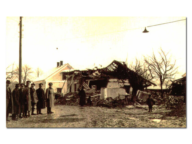 Zerstörungen nach Luftangriffen