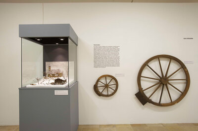 Blick in die Ausstellung. Richträder | © Foto: OÖ. Landesmuseen / Ernst Grilnberger