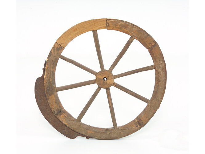 Richtrad mit 8 Speichen und rundem Eisenvorstoß | © OÖ. Landesmuseen, Foto: Ernst Grilnberger