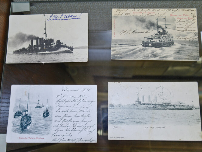 Blick in die Ausstellungsvitrine | © Heimat- und Kulturverein Vorchdorf