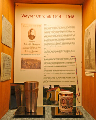 Vitrinenansicht Weyrer Chronik 1914-1918 | © Foto: Verbund Oö. Museen