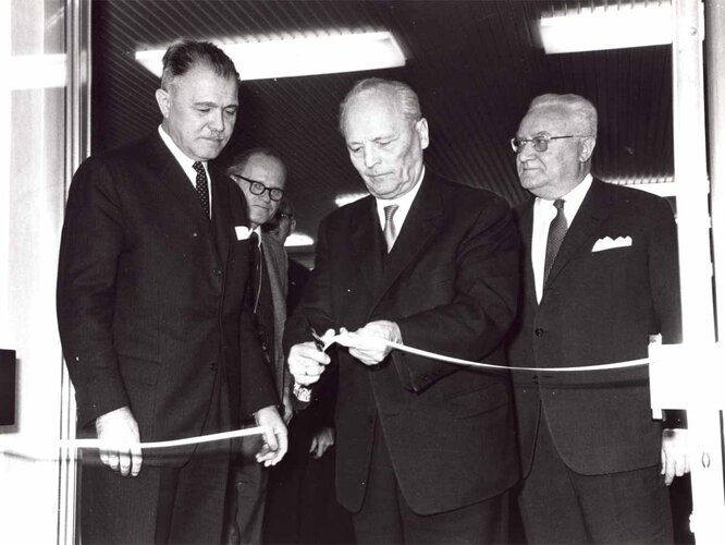 Eröffnung des Konstruktionsbüros | © OÖ. Landesarchiv, Allgemeine Fotosammlung