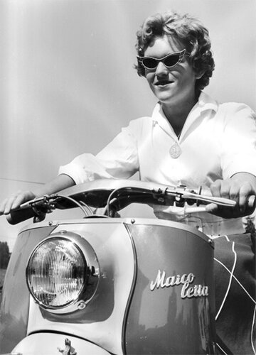 Motorrollerfahrerin | © OÖ. Landesarchiv