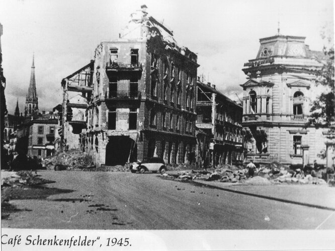 Bombenzerstörte Stadt Linz