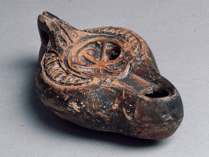 Römerzeitliche Öllampe | © F. Gangl, OÖ. Landesmuseen