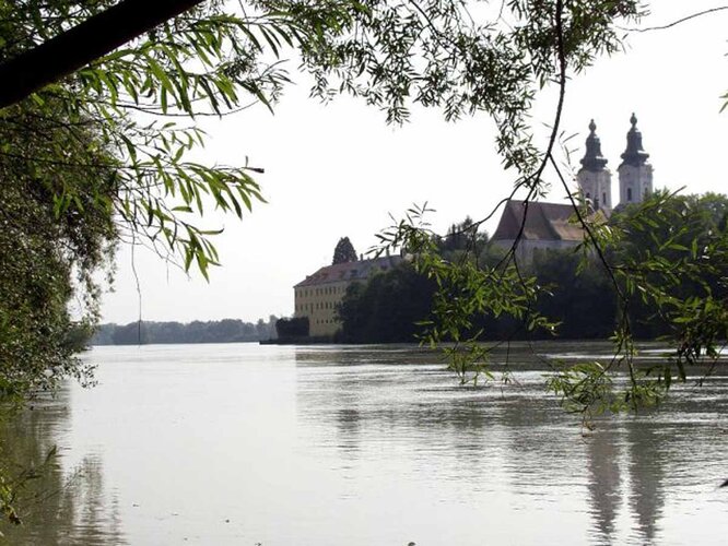 Kloster Vornbach | © www.pilgerweg-vianova.eu