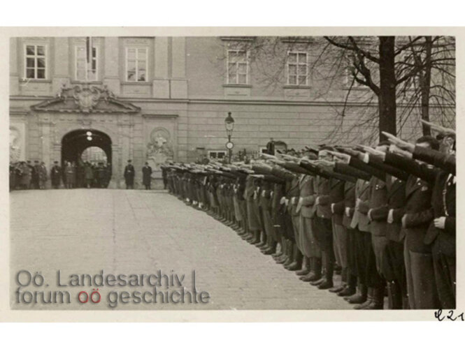 Einmarsch in Österreich: Promenade Linz | © OÖ. Landesarchiv