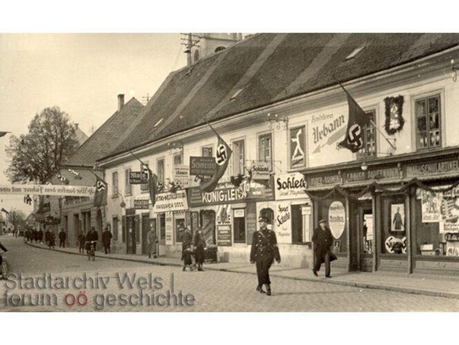 NS-Propaganda auf den Welser Straßen | © Stadtarchiv Wels