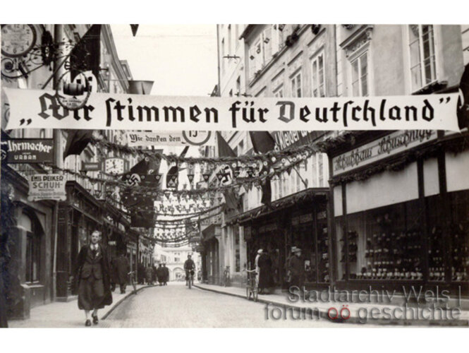 Propaganda für die Volksabstimmung | © Stadtarchiv Wels / Franz Quirchtmair