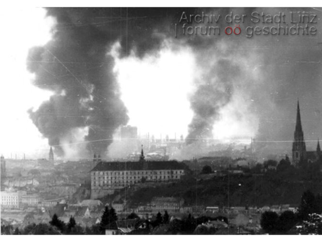 Letzter Bombenangriff auf Linz