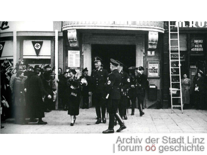 Besuch von Reichsfrauenführerin Gertrud Scholtz-Klink in Linz | © Archiv der Stadt Linz